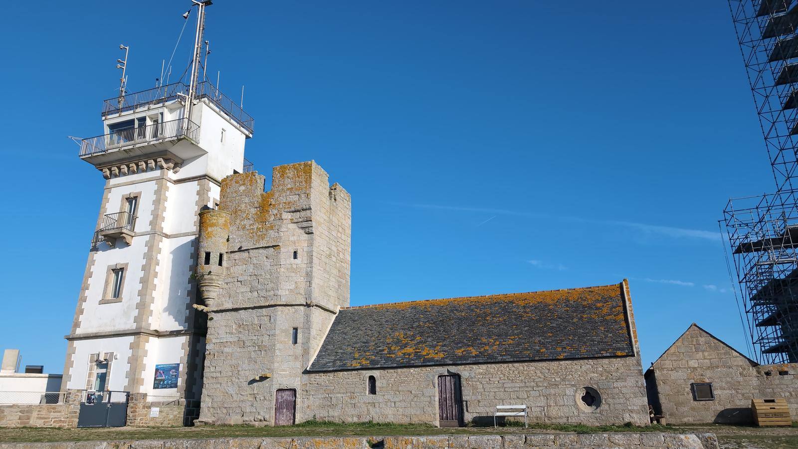 La chapelle Saint-Pierre La chapelle Saint-Pierre