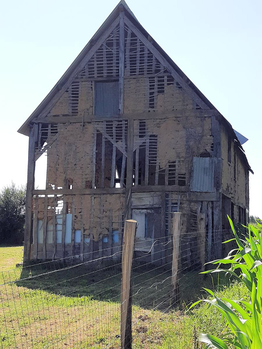 Vieille grange en masse