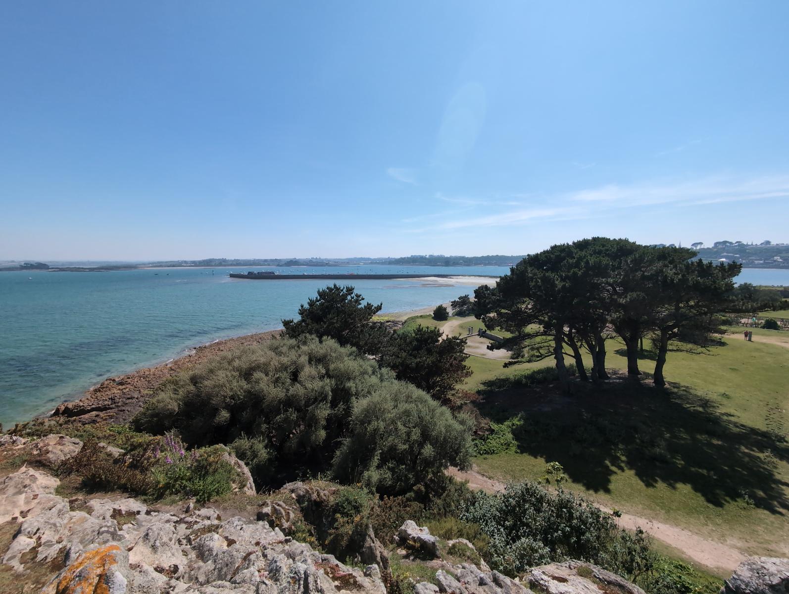 Panorama depuis la pointe de l'îlot Ste Anne