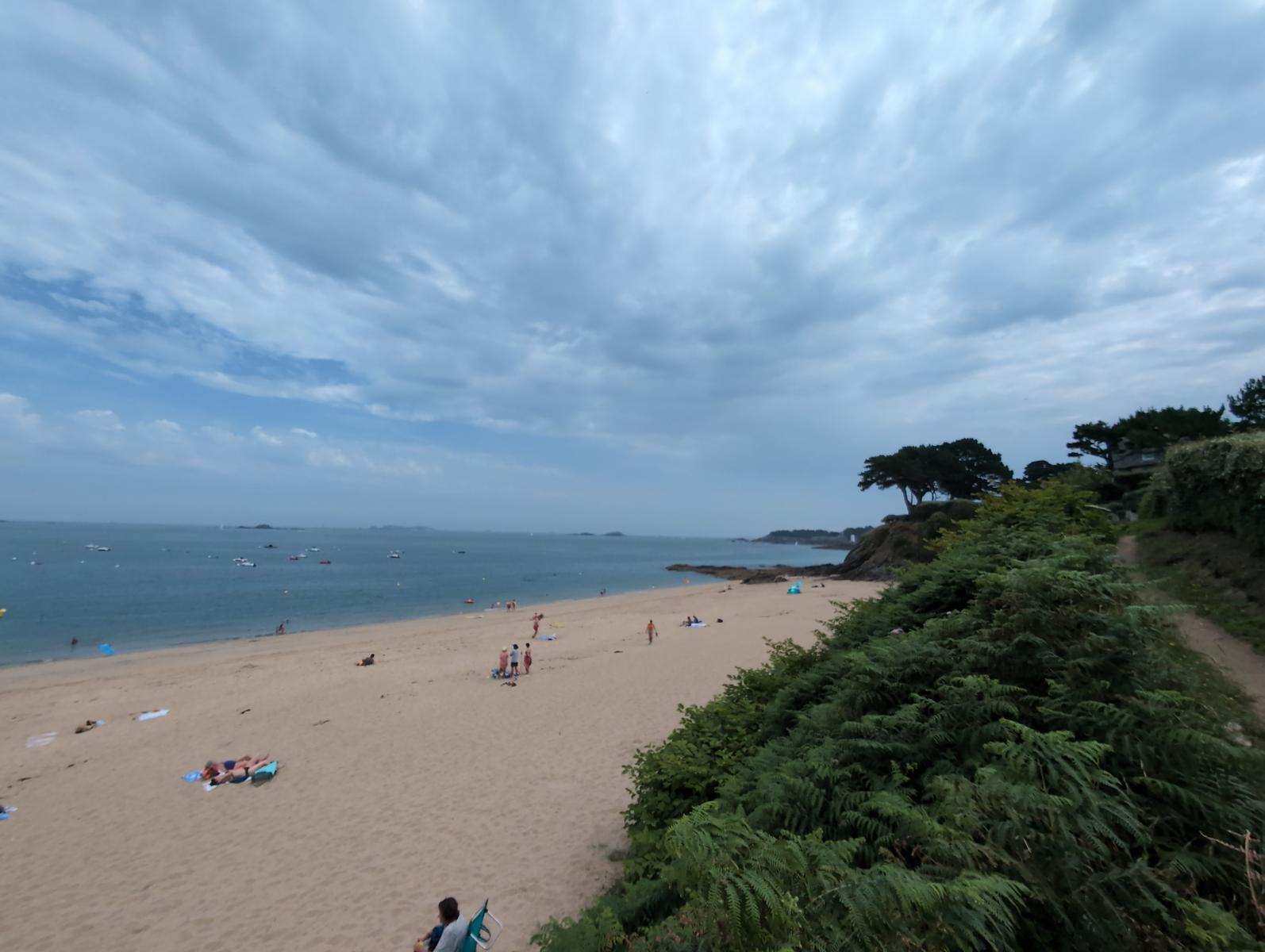 Plage de la fausse aux vaults