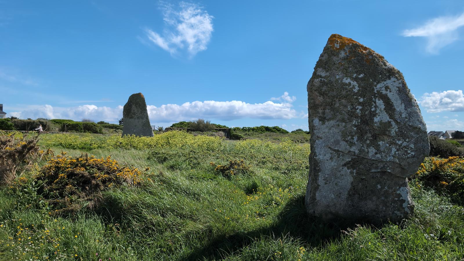 Menhir de Manémeur